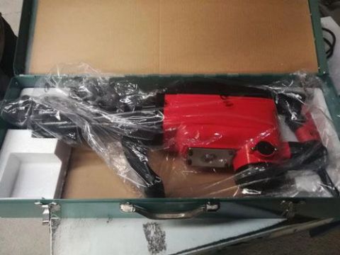 點擊查看詳細信息<br>標題：電鎬 閱讀次數(shù)：2217