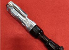 點擊查看詳細信息<br>標題：汽修風動扳手  閱讀次數(shù)：1503